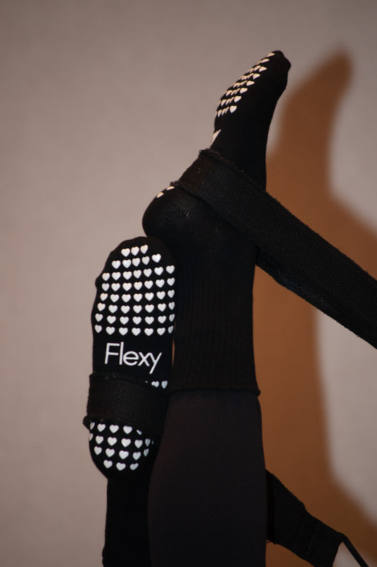 Flexy Crew Black Grip Socks