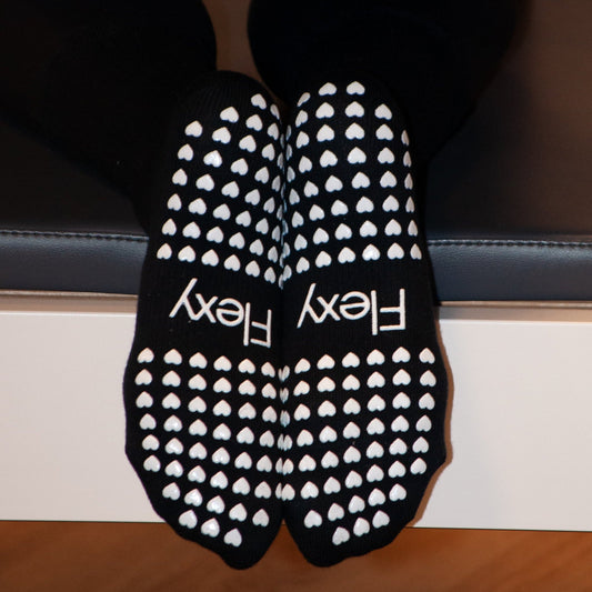 Flexy Crew Black Grip Socks included in this Flexy bundle